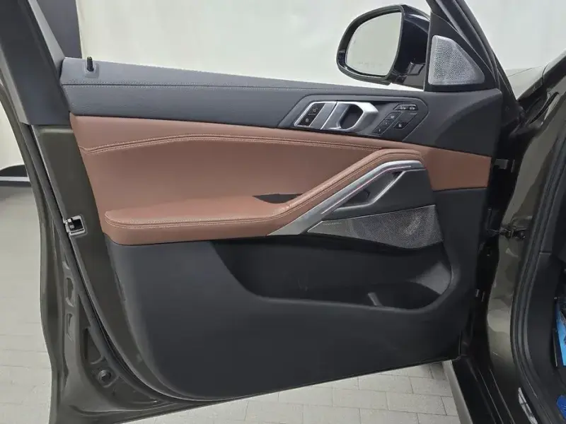 2021 BMW X6 с пробегом 70 565 км