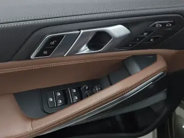 2021 BMW X6 с пробегом 70 565 км