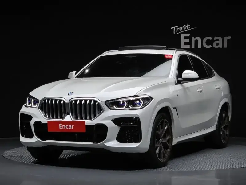 2023 BMW X6 с пробегом 5 851 км