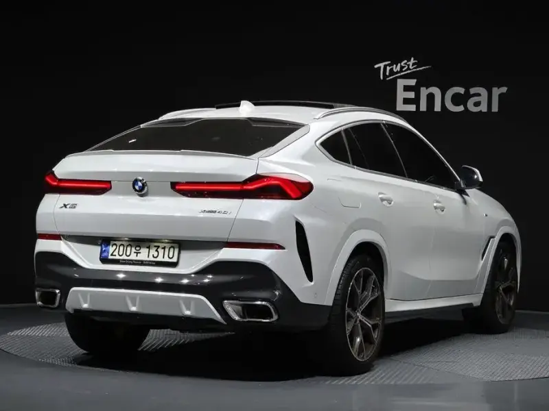 2023 BMW X6 с пробегом 5 851 км