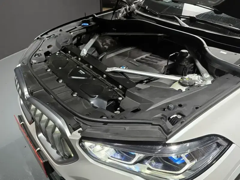 2023 BMW X6 с пробегом 5 851 км