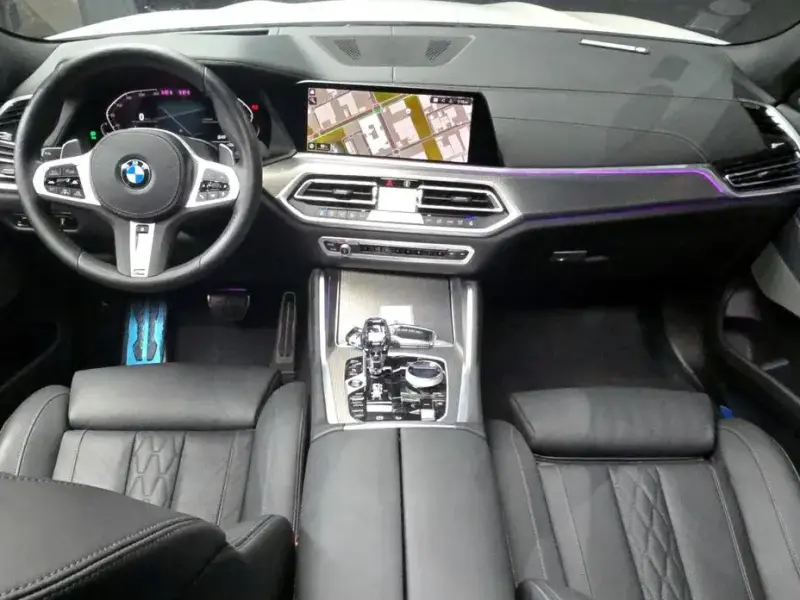2023 BMW X6 с пробегом 5 851 км