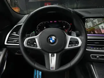 2023 BMW X6 с пробегом 5 851 км