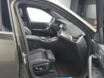 2022 BMW X6 с пробегом 14 959 км