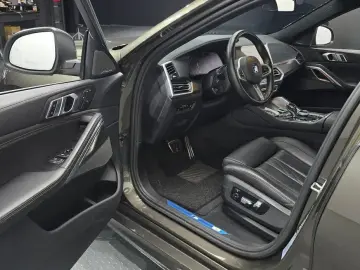 2022 BMW X6 с пробегом 14 959 км