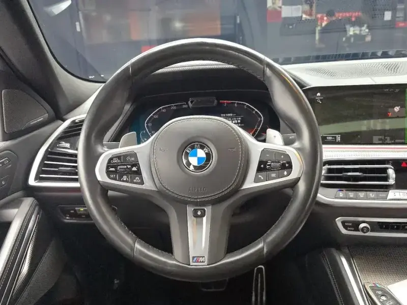 2022 BMW X6 с пробегом 14 959 км