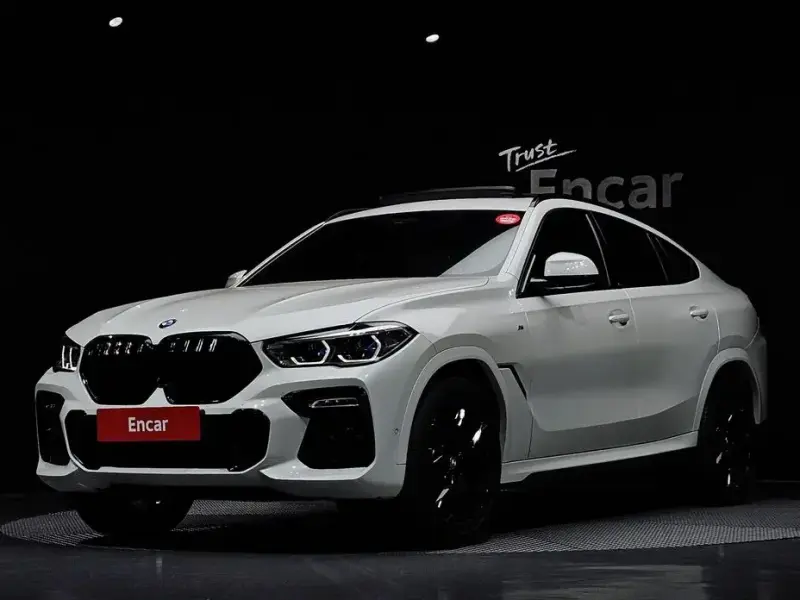 2021 BMW X6 с пробегом 35 243 км