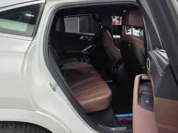 2021 BMW X6 с пробегом 98 185 км