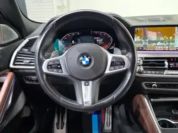 2021 BMW X6 с пробегом 98 185 км