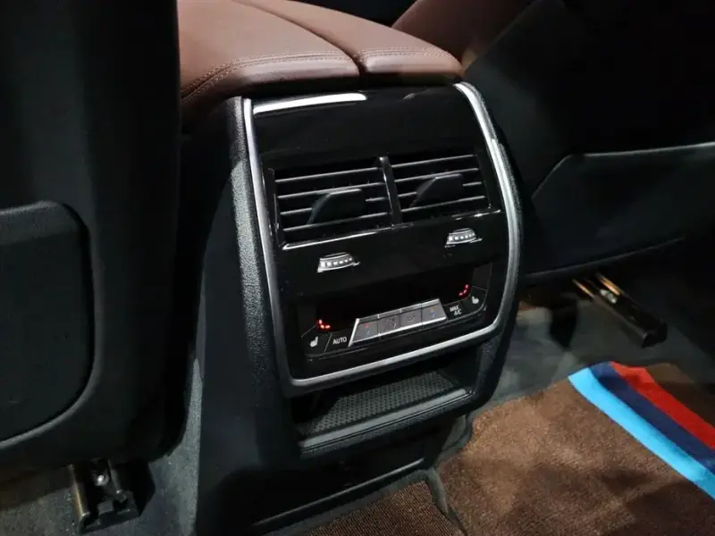 2023 BMW X6 с пробегом 73 075 км