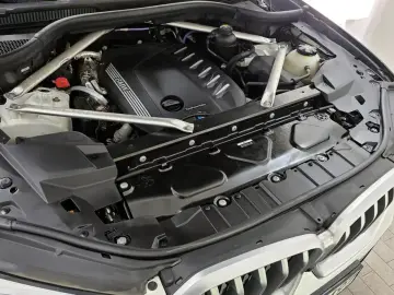 2022 BMW X6 с пробегом 130 989 км