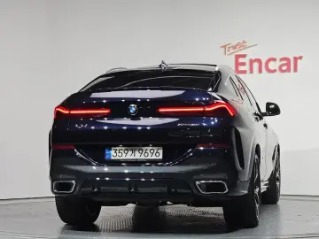 2022 BMW X6 с пробегом 100 422 км