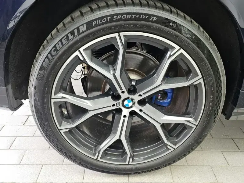 2022 BMW X6 с пробегом 100 422 км