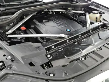 2022 BMW X6 с пробегом 100 422 км