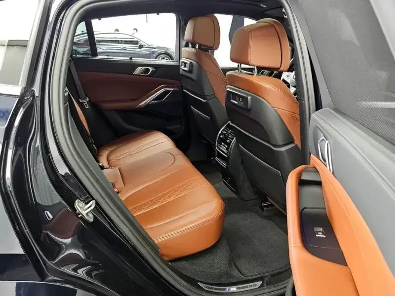 2022 BMW X6 с пробегом 100 422 км