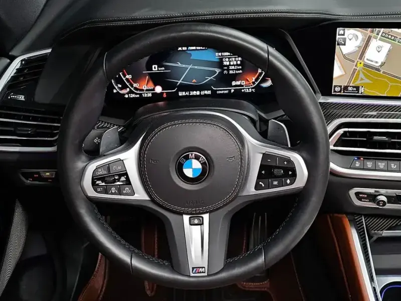 2023 BMW X6 с пробегом 10 694 км