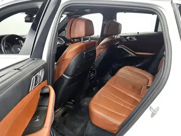 2021 BMW X6 с пробегом 72 986 км