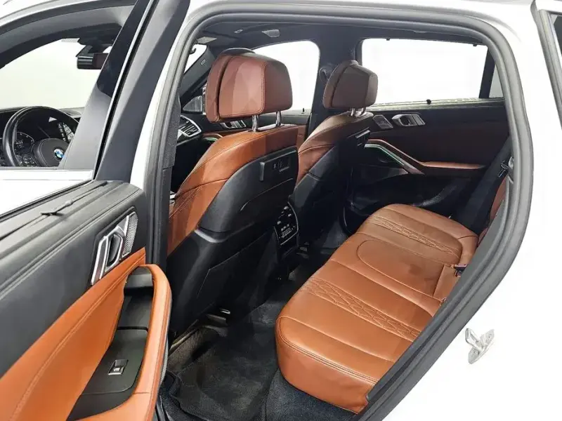 2021 BMW X6 с пробегом 72 986 км