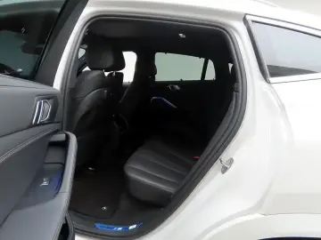 2022 BMW X6 с пробегом 74 465 км