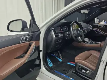 2023 BMW X6 с пробегом 24 748 км