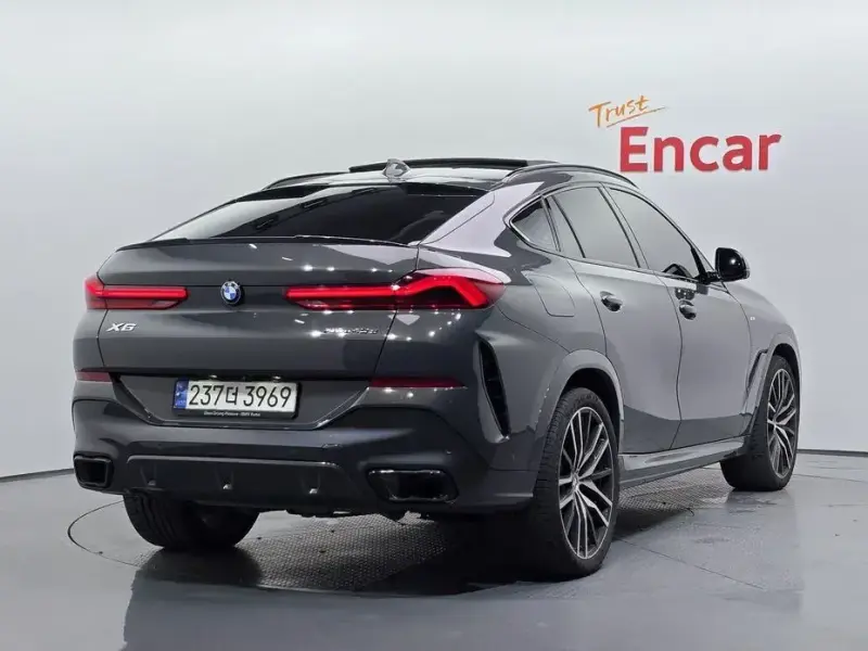 2023 BMW X6 с пробегом 40 501 км