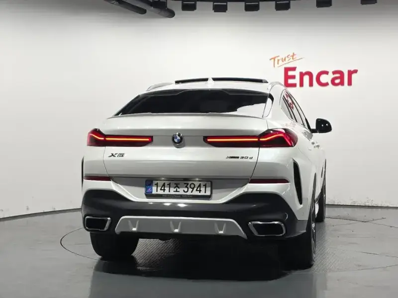 2021 BMW X6 с пробегом 48 657 км