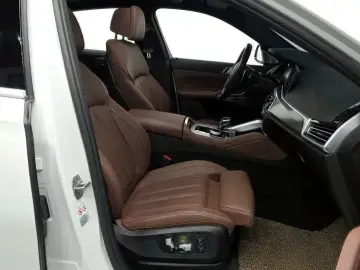 2021 BMW X6 с пробегом 48 657 км