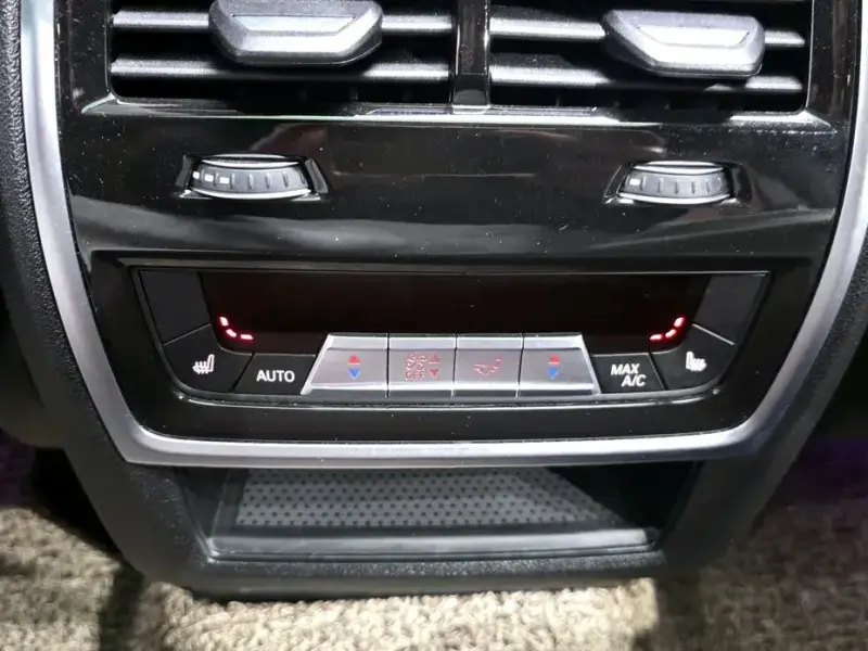 2021 BMW X6 с пробегом 48 657 км