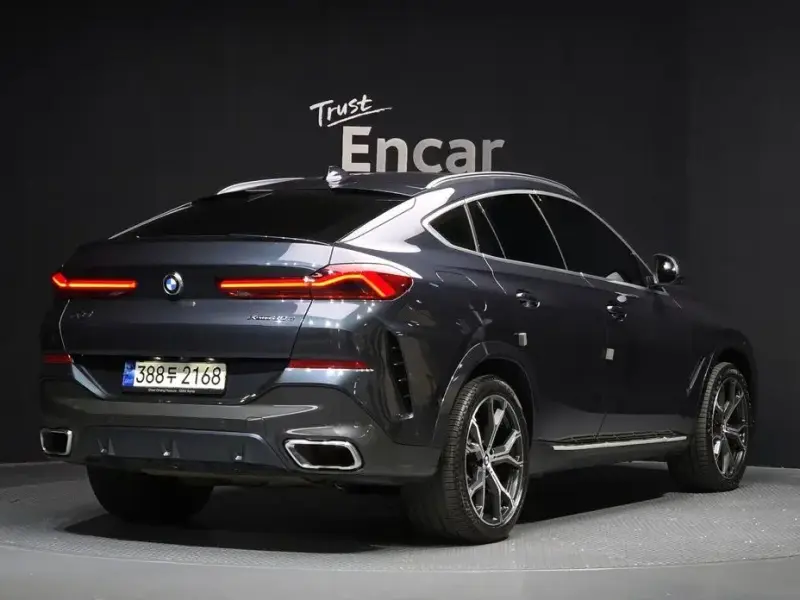 2022 BMW X6 с пробегом 86 793 км