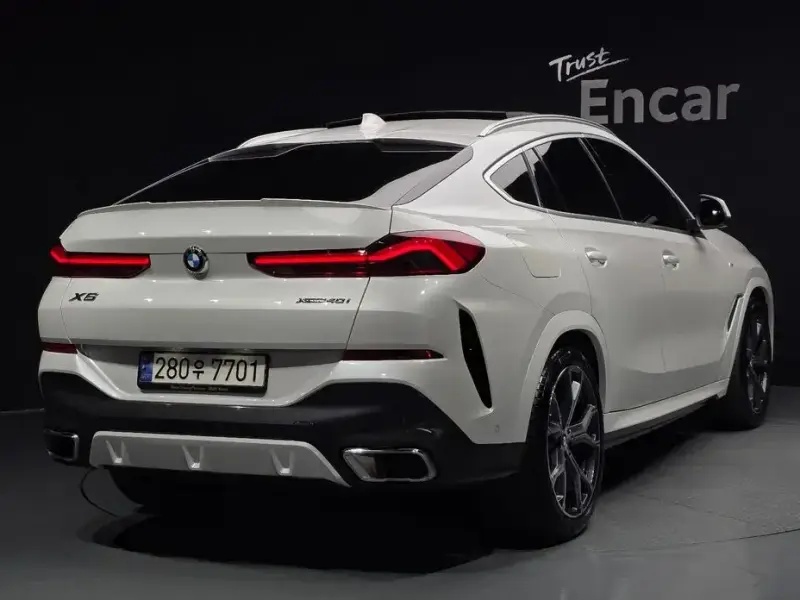 2023 BMW X6 с пробегом 45 328 км