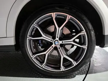 2023 BMW X6 с пробегом 45 328 км