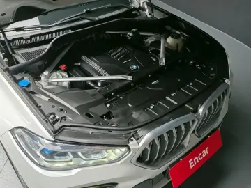 2023 BMW X6 с пробегом 45 328 км