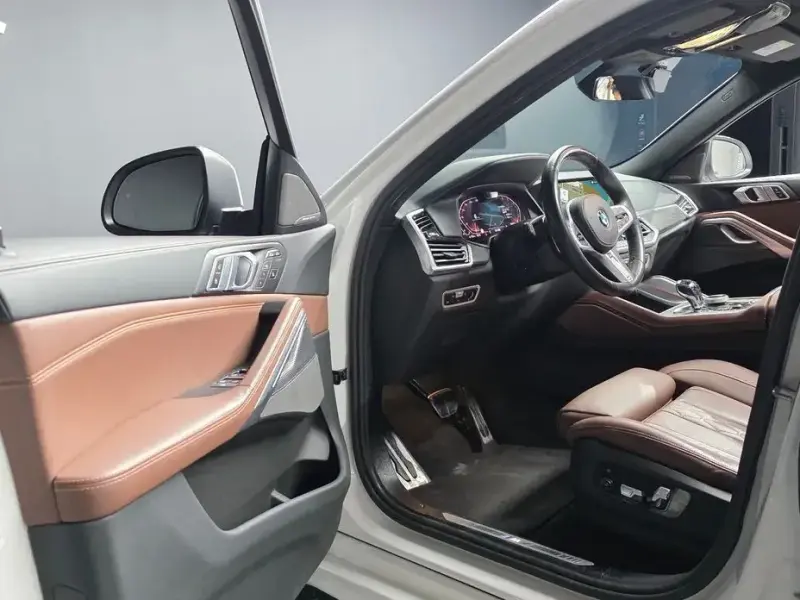 2023 BMW X6 с пробегом 45 328 км