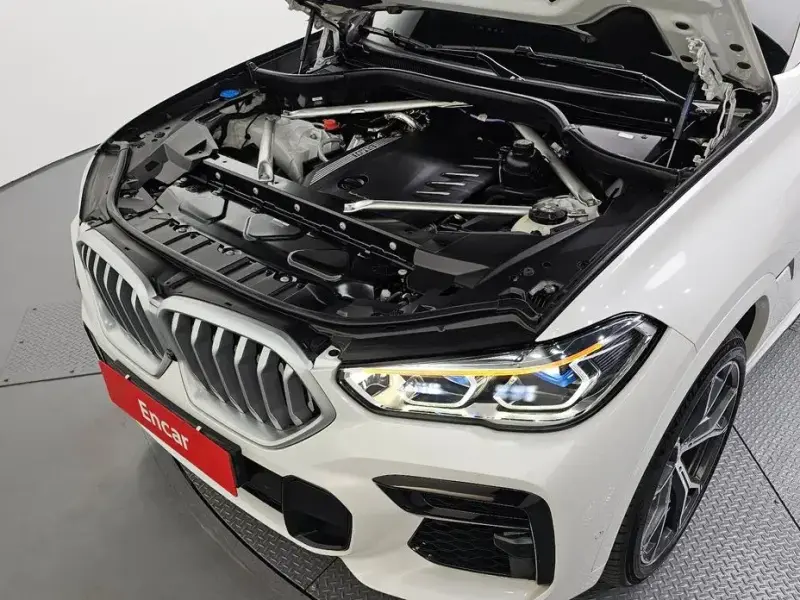 2023 BMW X6 с пробегом 84 493 км