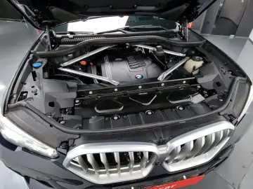2021 BMW X6 с пробегом 76 059 км