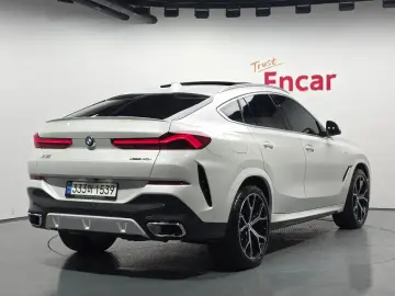 2023 BMW X6 с пробегом 12 307 км