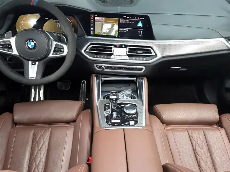 2023 BMW X6 с пробегом 12 307 км
