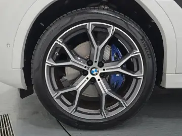 2023 BMW X6 с пробегом 20 584 км