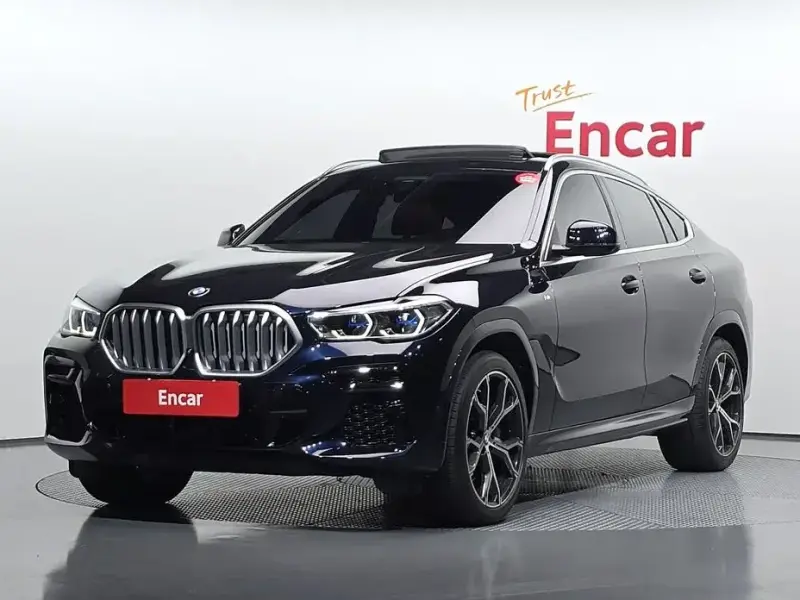2022 BMW X6 с пробегом 39 028 км