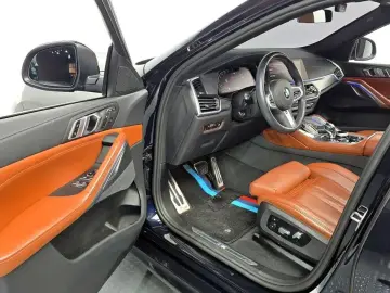 2022 BMW X6 с пробегом 39 028 км