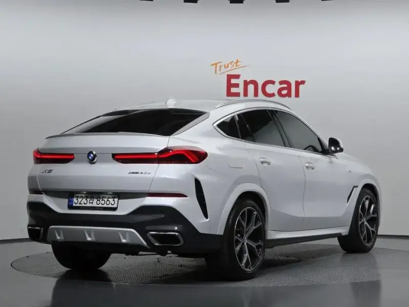 2022 BMW X6 с пробегом 66 425 км