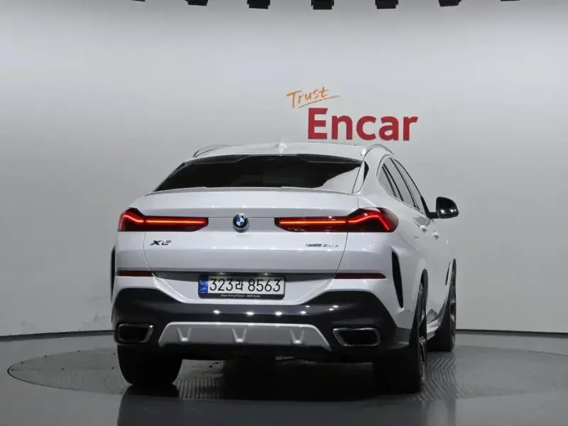 2022 BMW X6 с пробегом 66 425 км