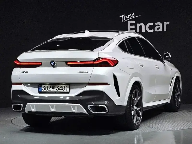 2022 BMW X6 с пробегом 77 128 км