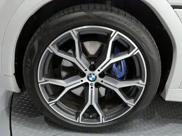 2022 BMW X6 с пробегом 66 425 км