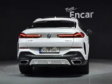 2022 BMW X6 с пробегом 77 128 км