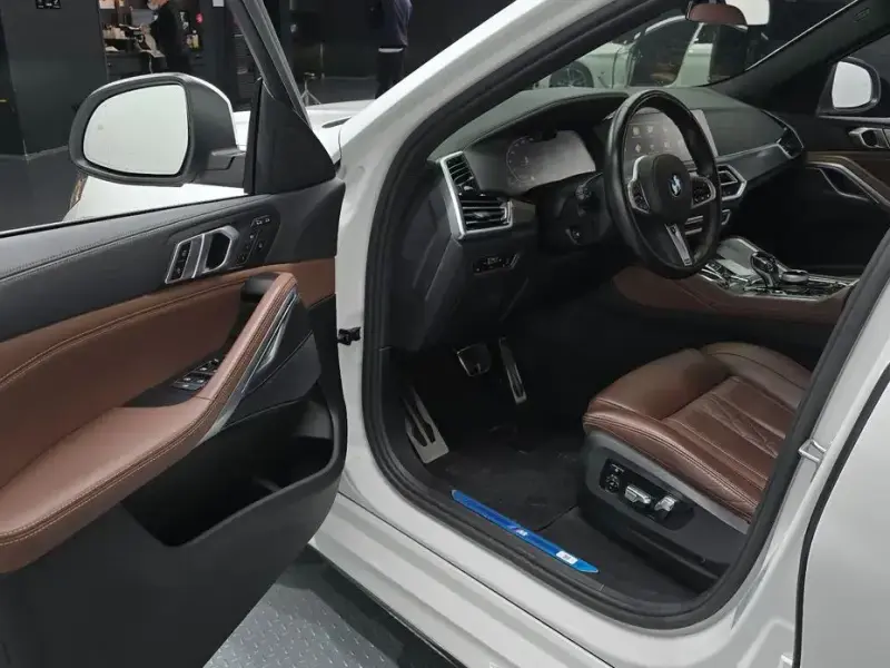 2022 BMW X6 с пробегом 66 425 км