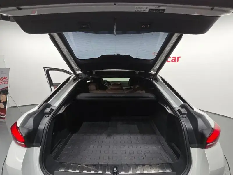 2022 BMW X6 с пробегом 66 425 км