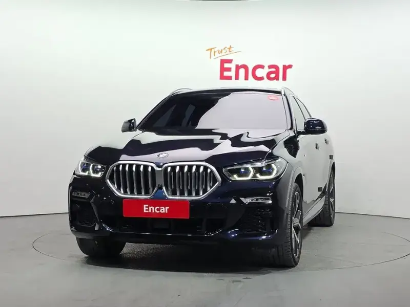 2021 BMW X6 с пробегом 82 593 км