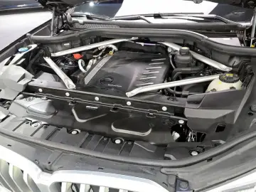 2021 BMW X6 с пробегом 82 593 км
