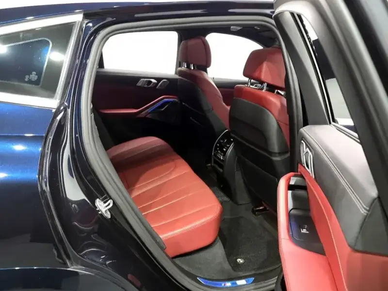 2021 BMW X6 с пробегом 82 593 км